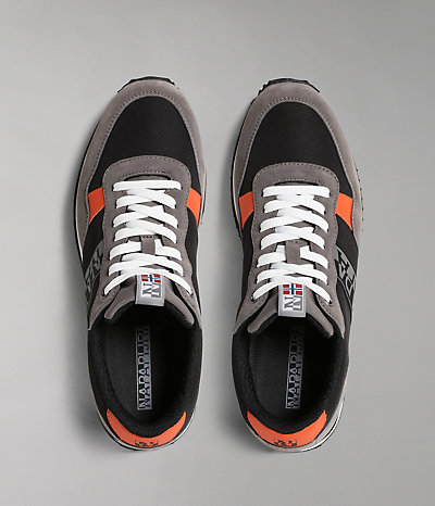 Cosmos Sneakers Schuhe Pun-